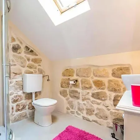 Sleeps 8 Pool Air Con Wifi Willa *